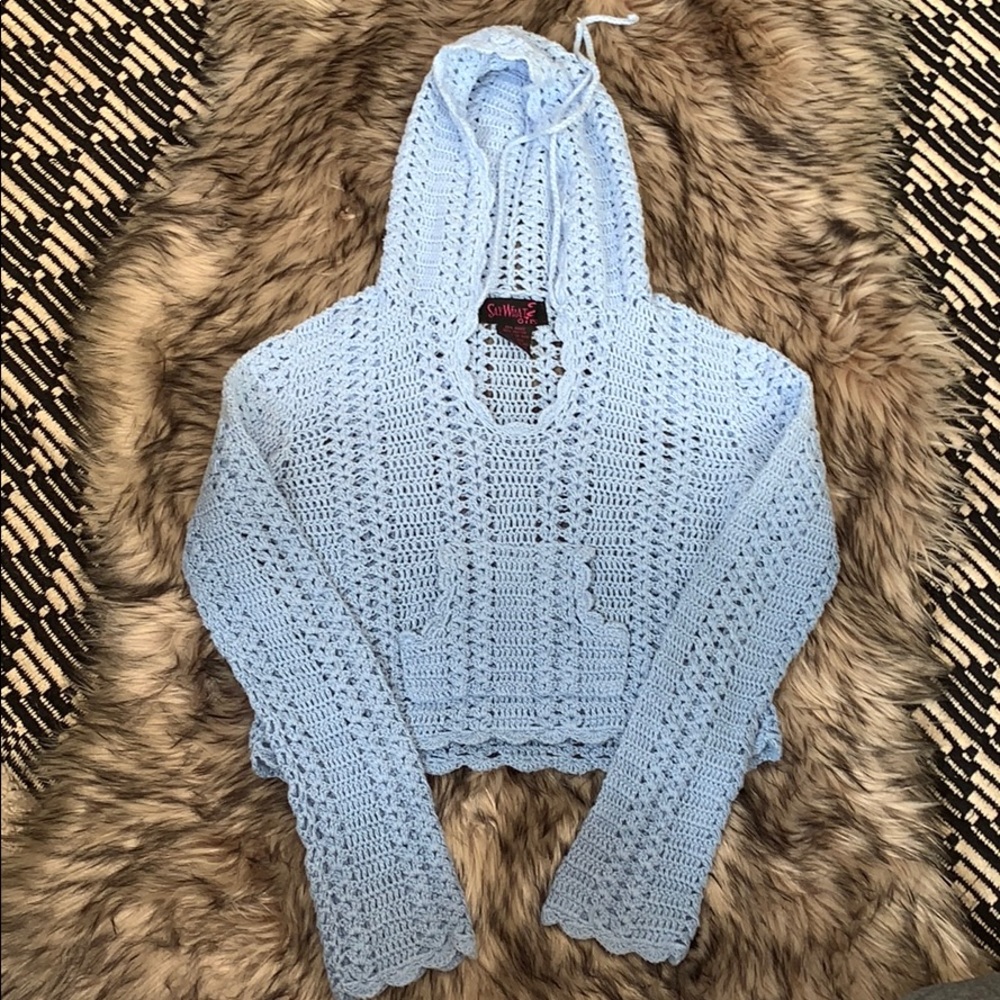 💙⬇️💲Cute Girls Blue Ombré Crochet Top w/Hoodie.